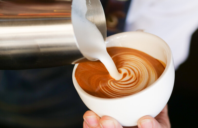 Qué es el latte art y cómo empezar a practicarlo 1 Qué es el latte art y cómo empezar a practicarlo